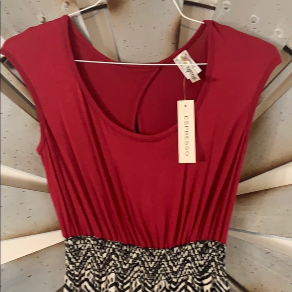 Espresso women’s small Patterned dress new with tags NWT red black&white chevron - Picture 2 of 13
